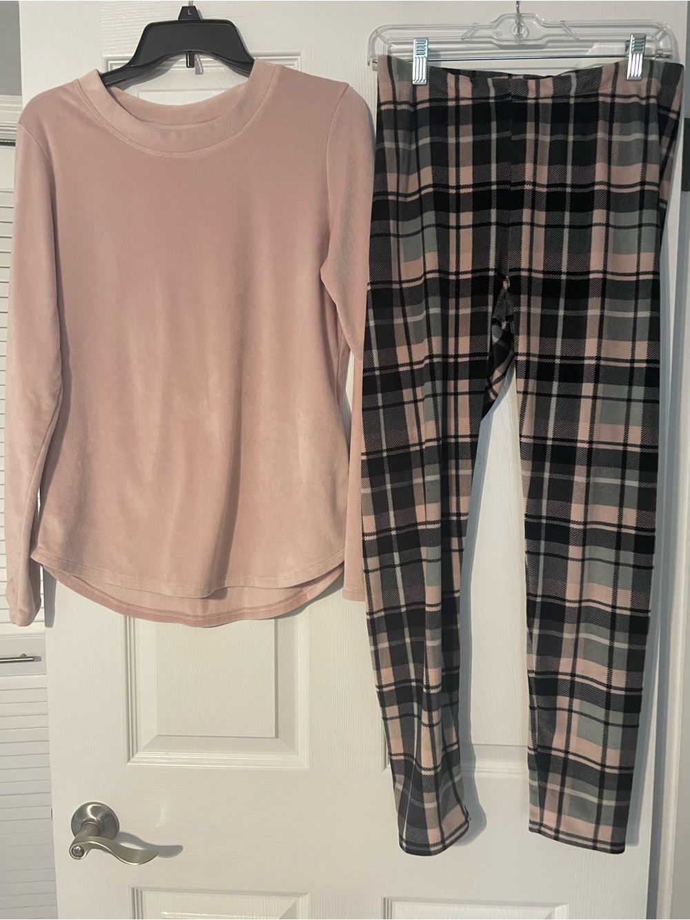 Cuddi Duds Women’s Long-Sleeve Pajama Set - Rose Taupe Plaid - 0688 - Picture 2 of 3